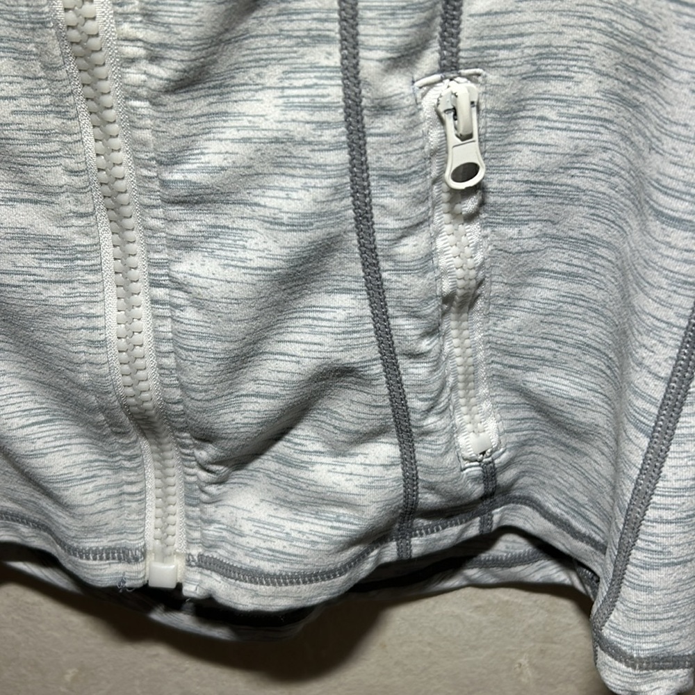 Lululemon Heathered Gray Define Jacket Size 6 - Picture 6 of 7